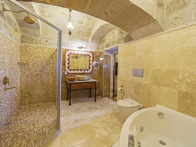 Mithra Cave Hote 304714