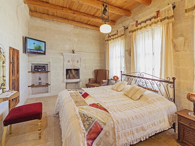 Mithra Cave Hote 304721