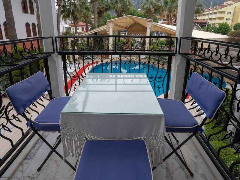 Mitos Apartment  280367