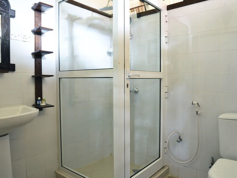 Mnarani Beach Cottages 200979