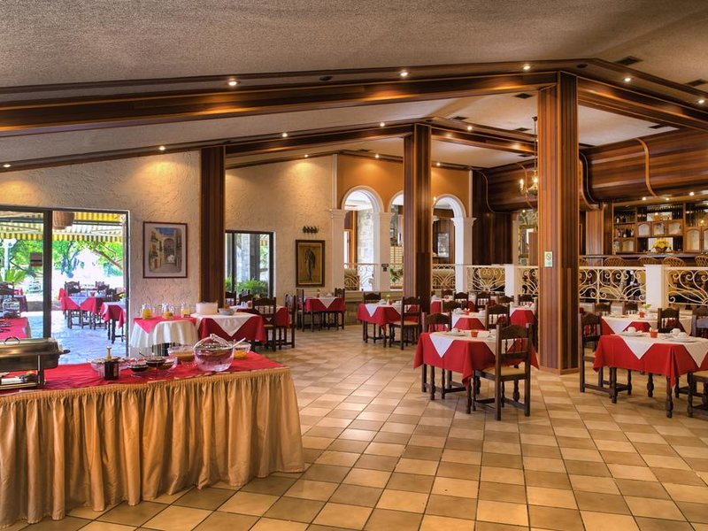 Molfetta Beach Hotel 284576