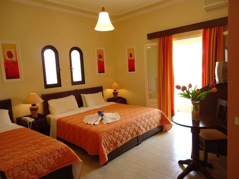 Molfetta Beach Hotel 284590