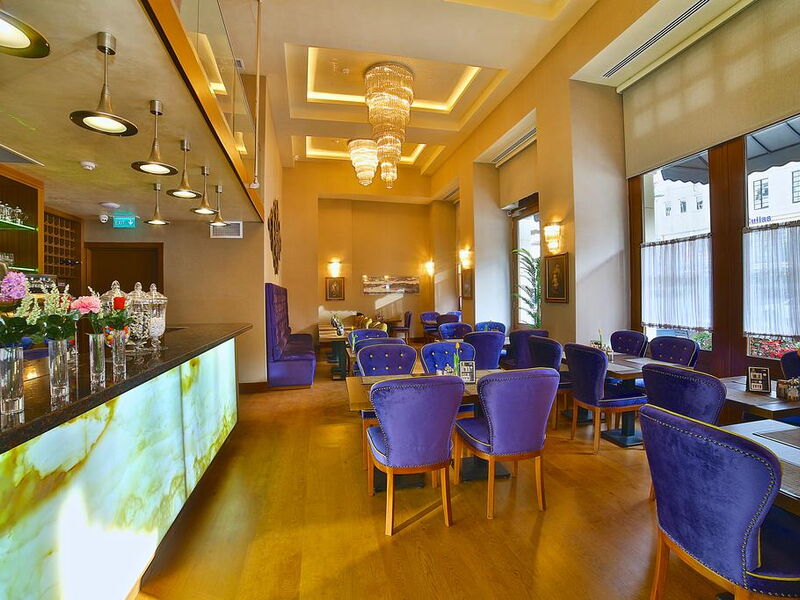 Momento Golden Horn Hotel 302014