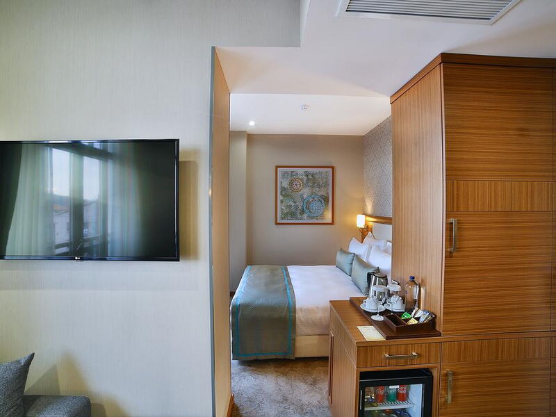 Momento Golden Horn Hotel 302021