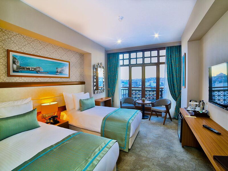 Momento Golden Horn Hotel 302025