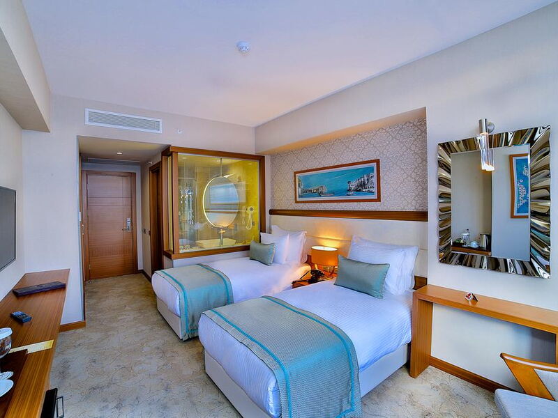 Momento Golden Horn Hotel 302028