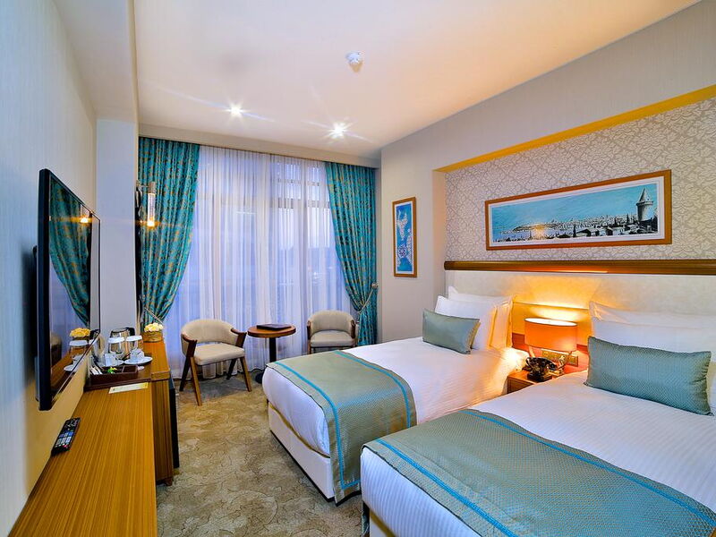 Momento Golden Horn Hotel 302030