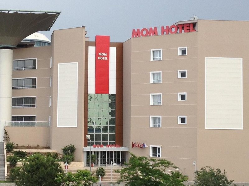 Mom s Hotel 278545