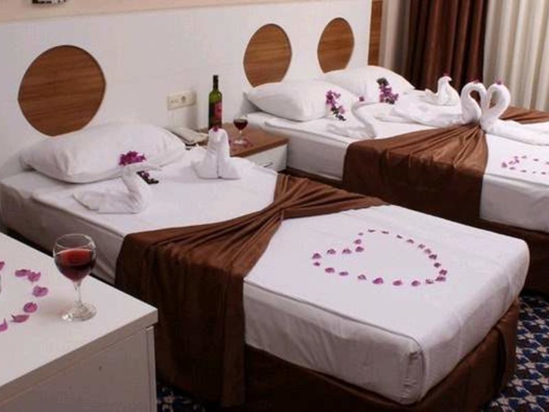 Monna Rosa Garden  (ex 63231