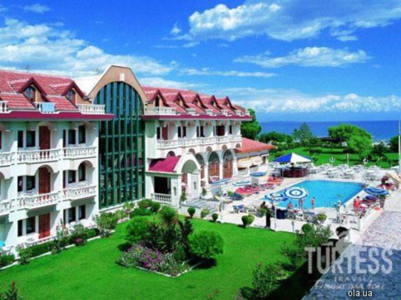 Montana Beach Hotel 19958