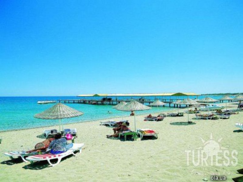 Montana Beach Hotel 19959