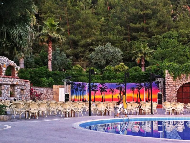 Montana Pine Resort 187177