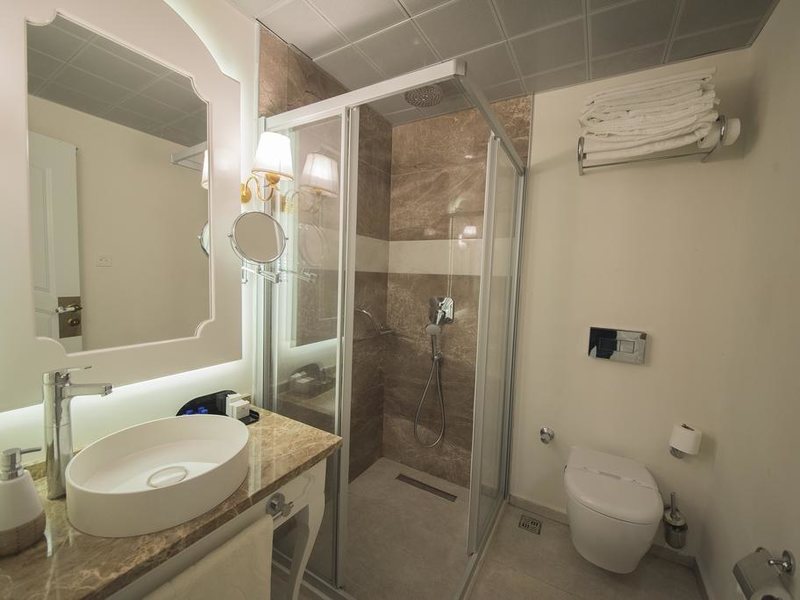 Montebello Deluxe 190522