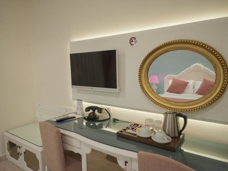 Montebello Deluxe 190523