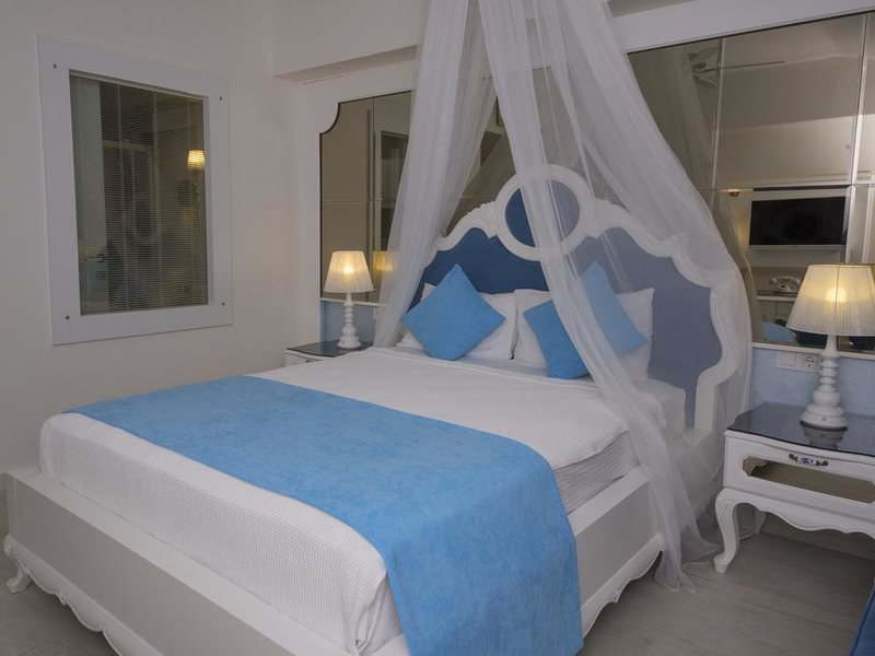 Montebello Deluxe 190525