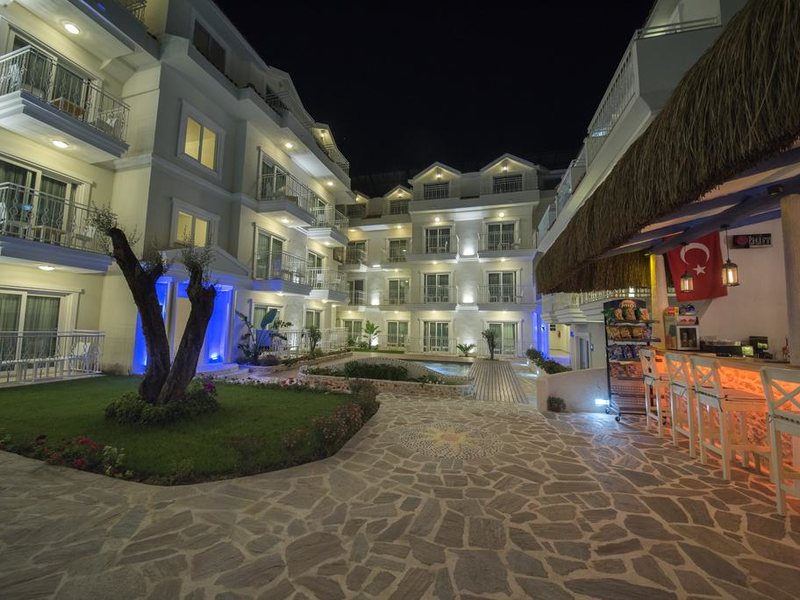 Montebello Deluxe 190527