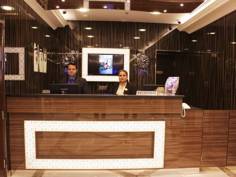 Montreal Naif Hotel 299968