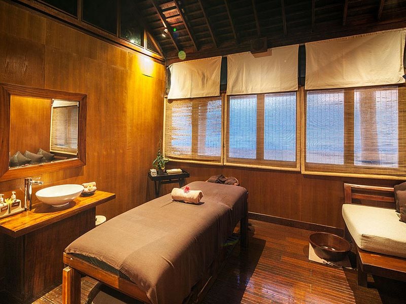 Mount Lavinia 110327