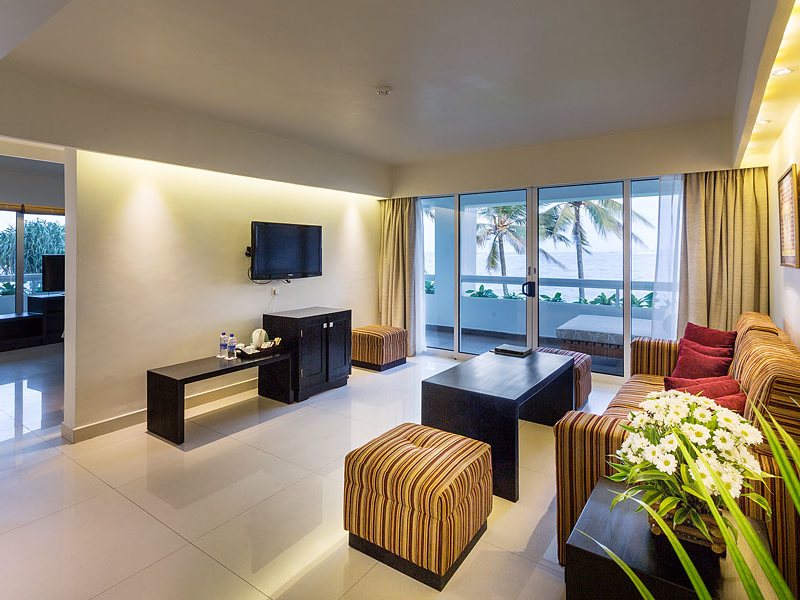 Mount Lavinia 110328