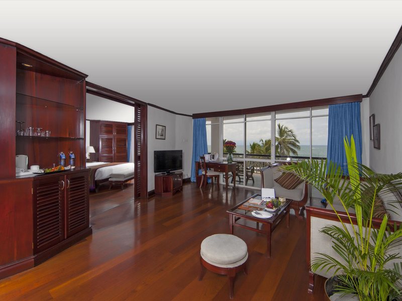 Mount Lavinia 110345