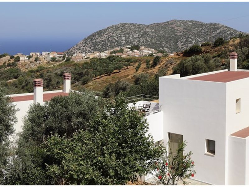 Mourtzanakis Residence by CHC 286864