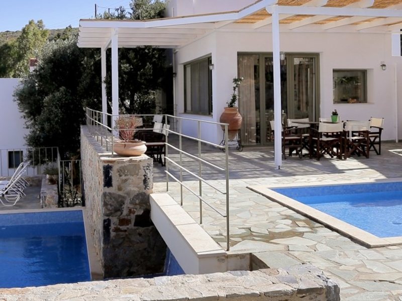 Mourtzanakis Residence by CHC 286867