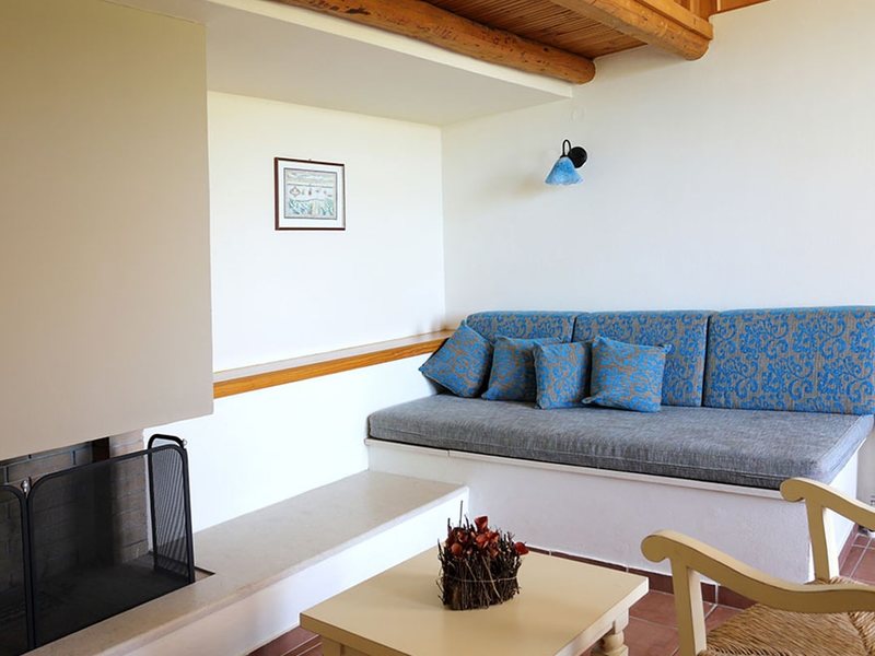 Mourtzanakis Residence by CHC 286869