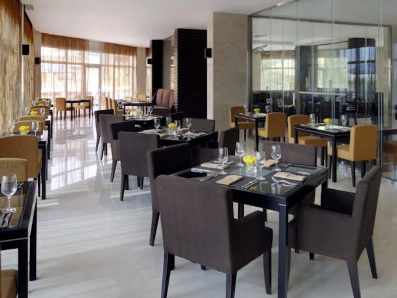 Movenpick Hotel Jumeirah Lakes Towers 53663