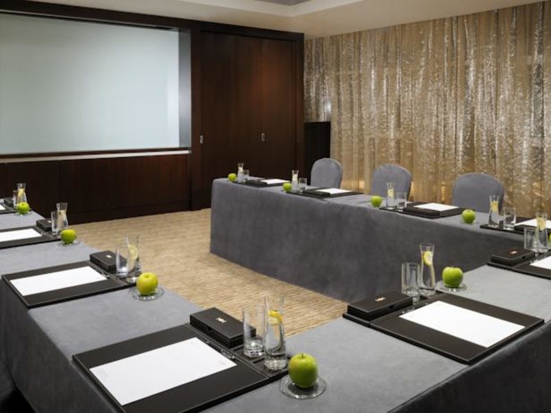 Movenpick Hotel Jumeirah Lakes Towers 53668