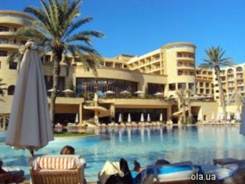Movenpick Resort & Marine Spa 15800