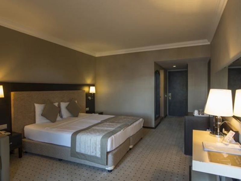 Munamar Beach  95300