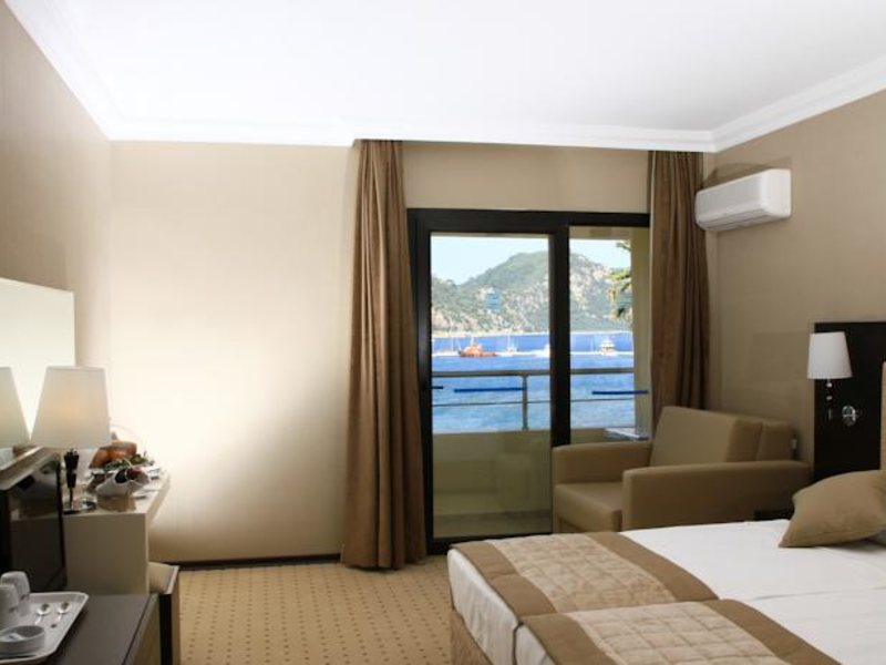 Munamar Beach  95301