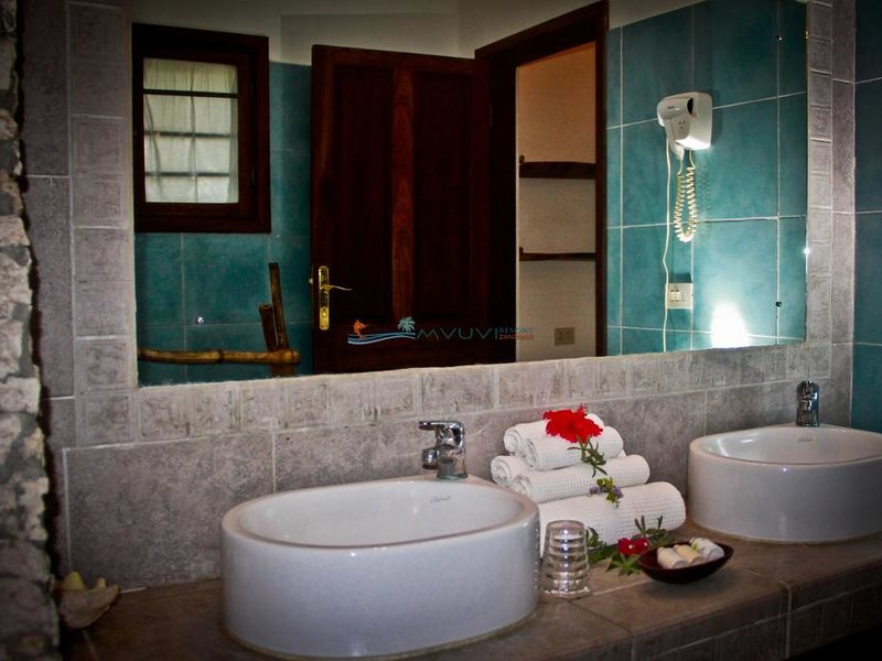 Mvuvi Resort  201049