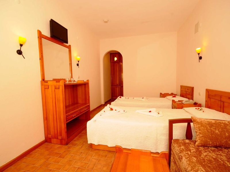 Nagi Beach Hotel 186658