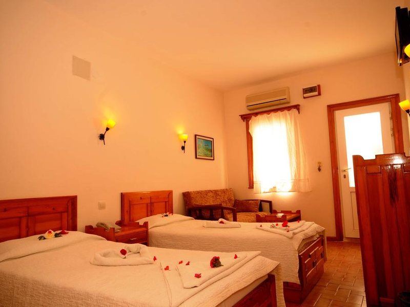 Nagi Beach Hotel 186672