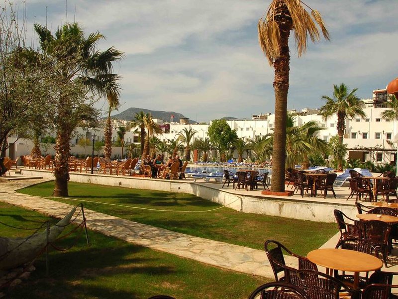 Nagi Beach Hotel 186673