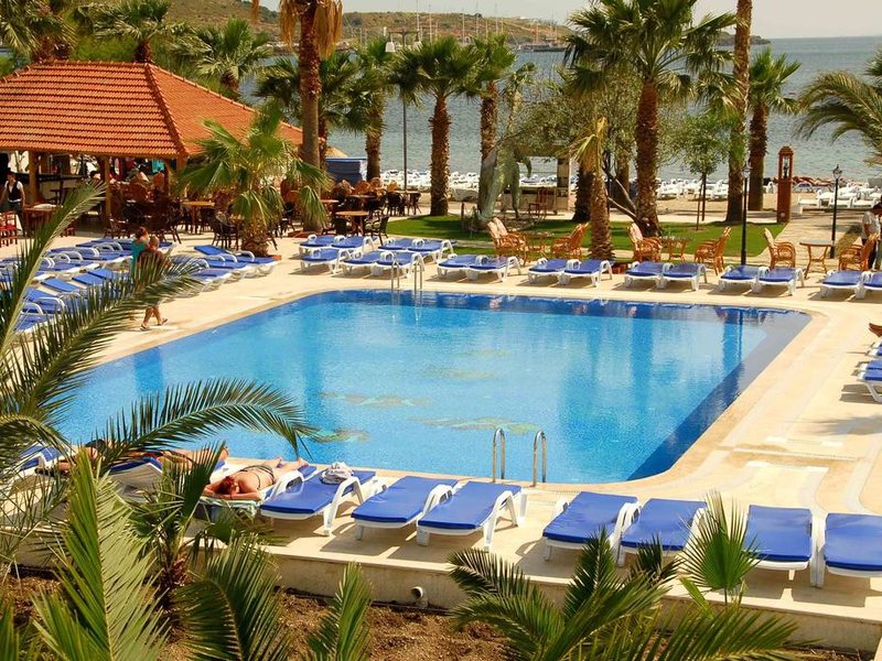 Nagi Beach Hotel 186674