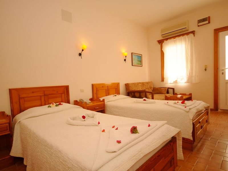 Nagi Beach Hotel 186675