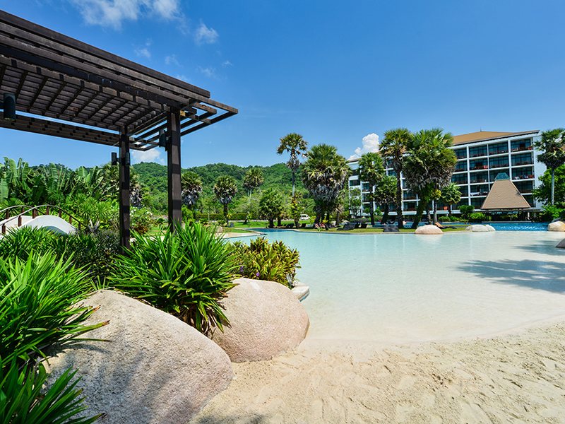 Naithonburi Beach Resort 234293