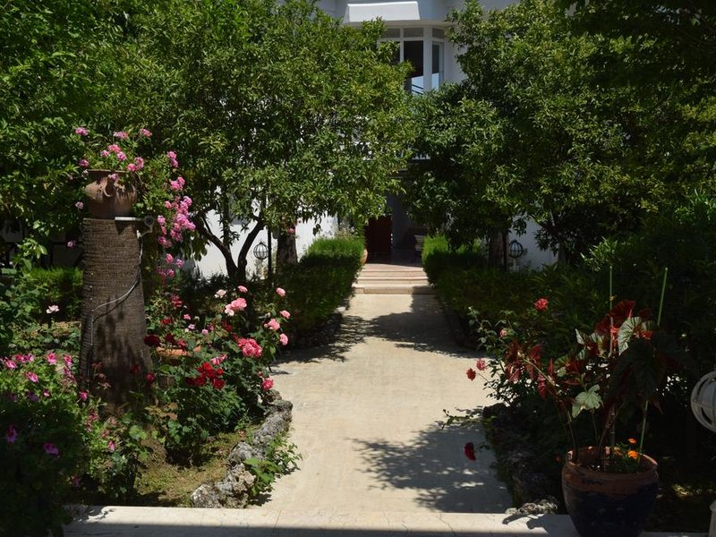 Naturella Hotel & Apart  196850