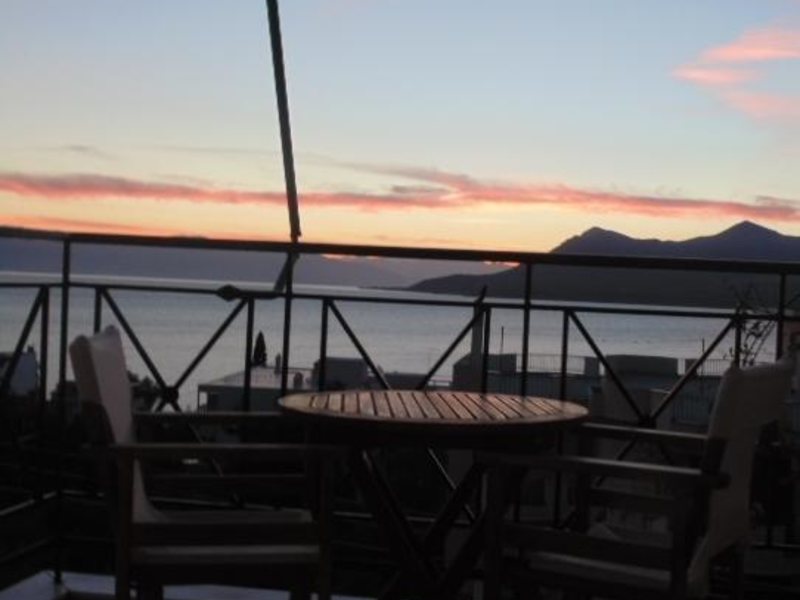 Nefeli Studios 260722