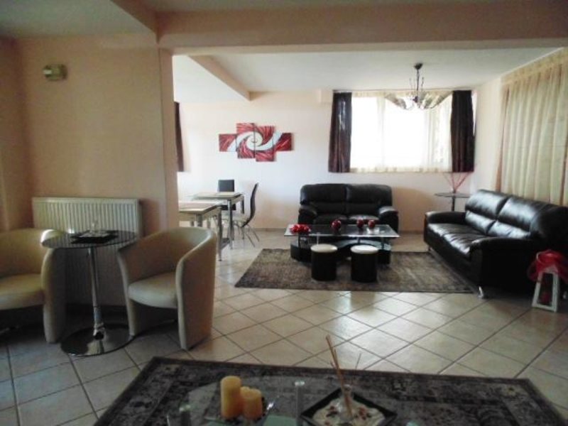 Nefeli Studios 260724