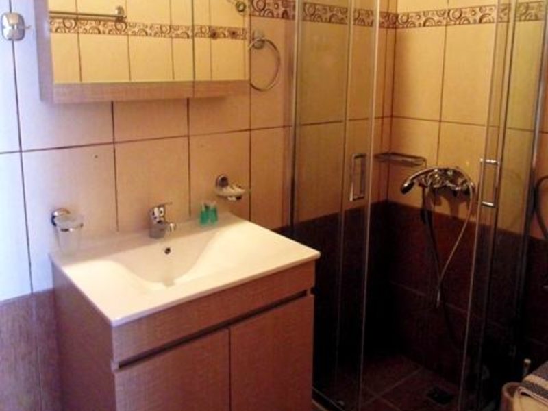 Nefeli Studios 260729