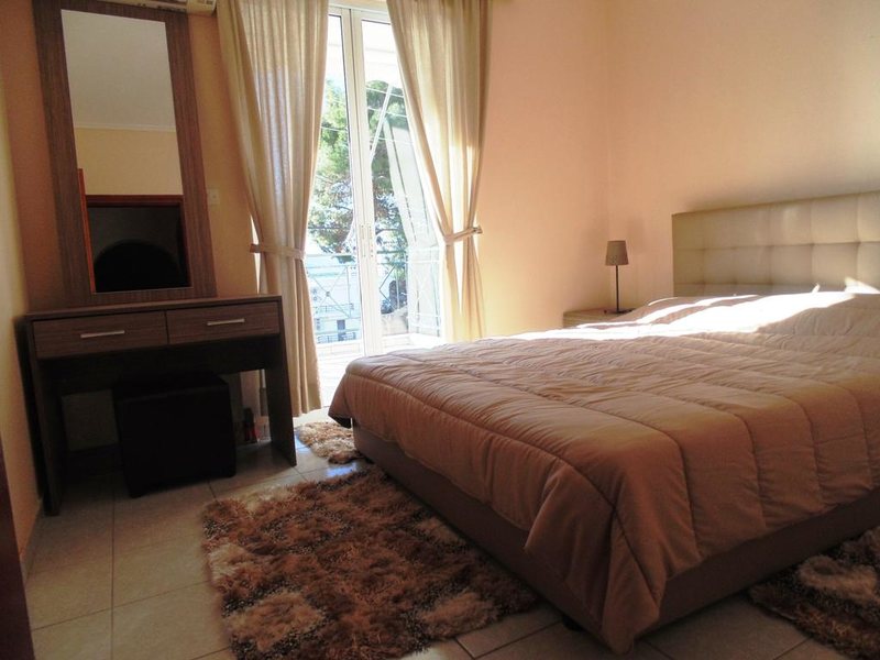 Nefeli Studios 260731