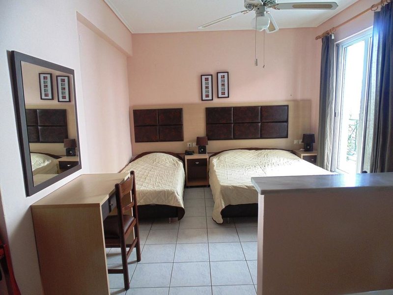 Nefeli Studios 260733