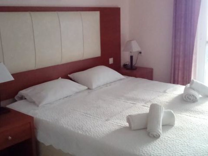 Nefeli Studios 260739