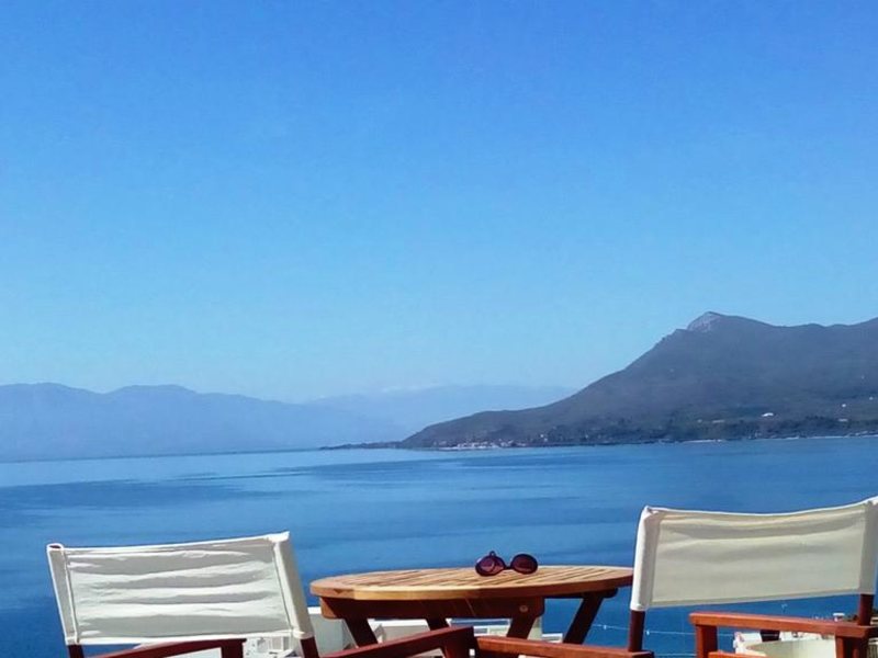 Nefeli Studios 260742