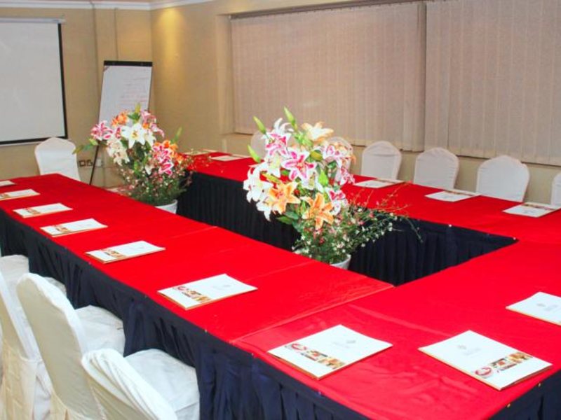 Nejoum Al Emarate Hotel Sharjah 61062