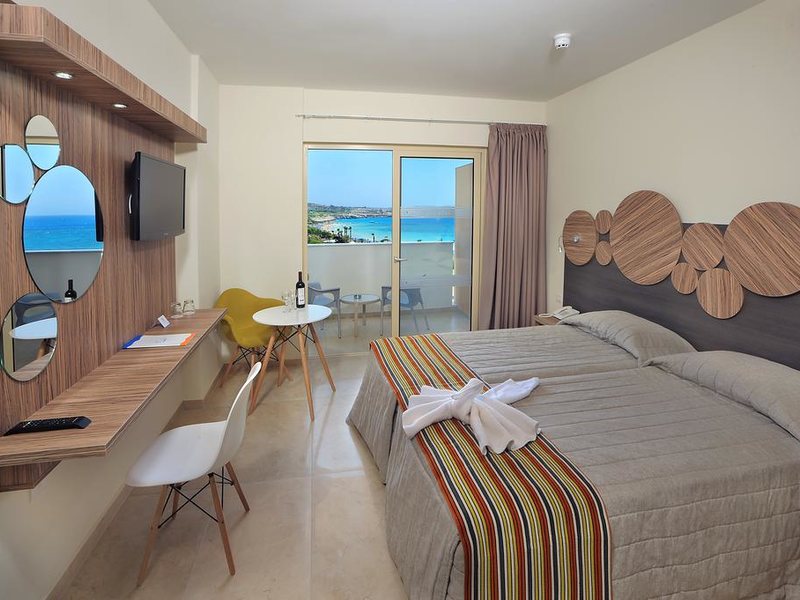 Nelia Beach Hotel 212891