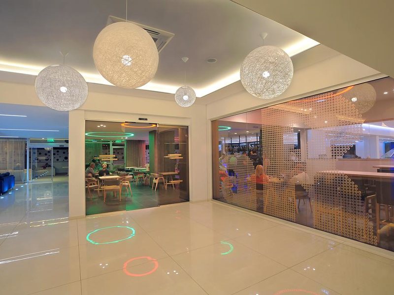 Nelia Beach Hotel 212902